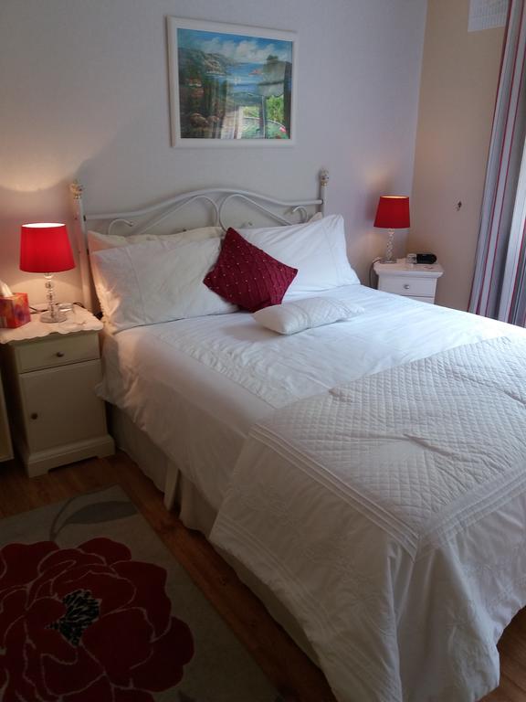 Lettermore Country Home room 2